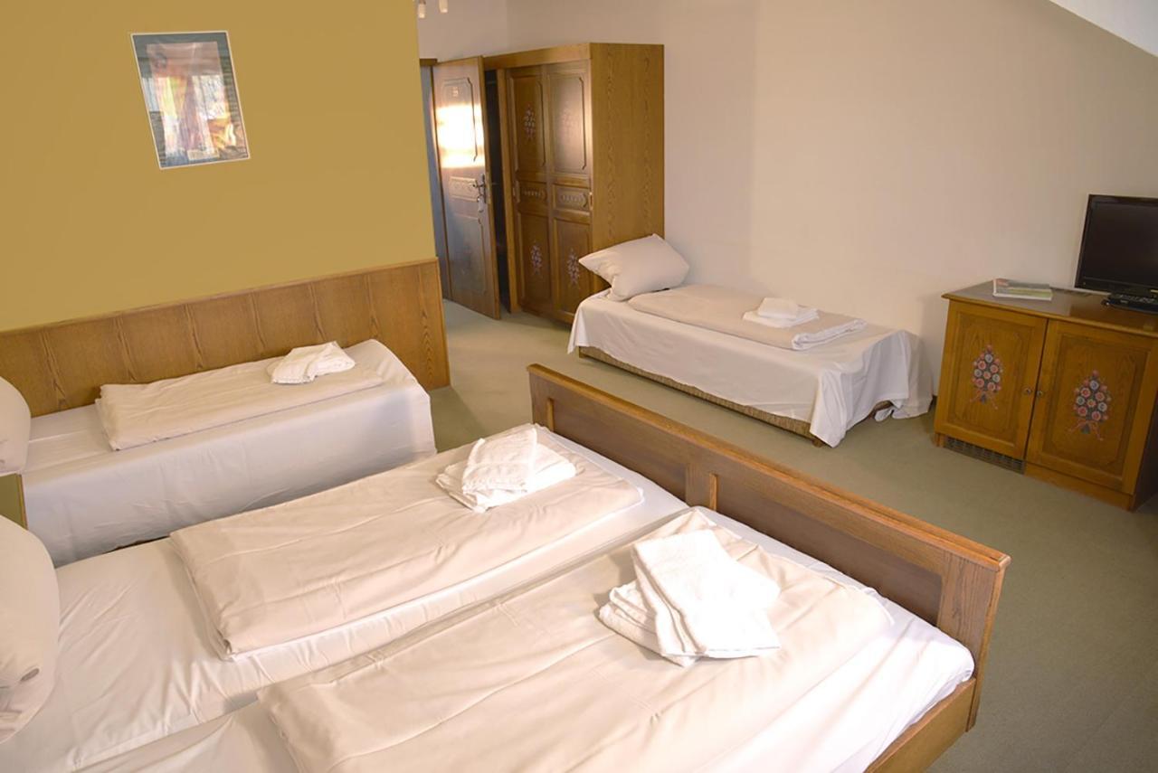 Hotelgasthof Schmucker Mossautal Exterior foto